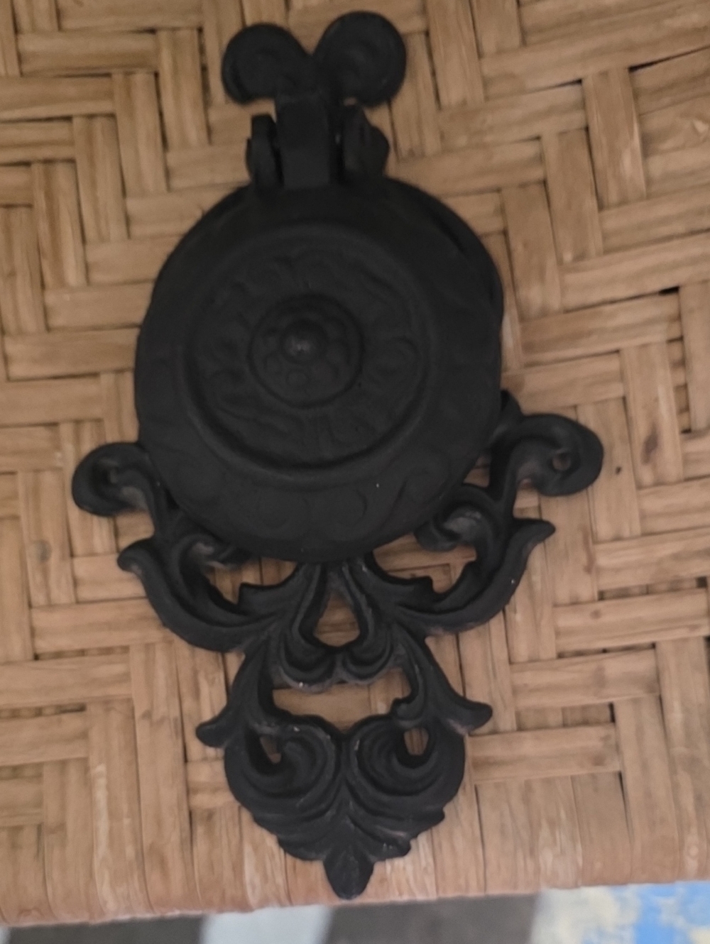 Black Decorative Cast Iron Door Knocker - Classic Scroll Design